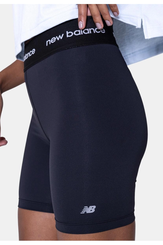 Bermuda New Balance Suplex Feminina Preta Produto Bermuda New Balance Suplex Feminina Preta