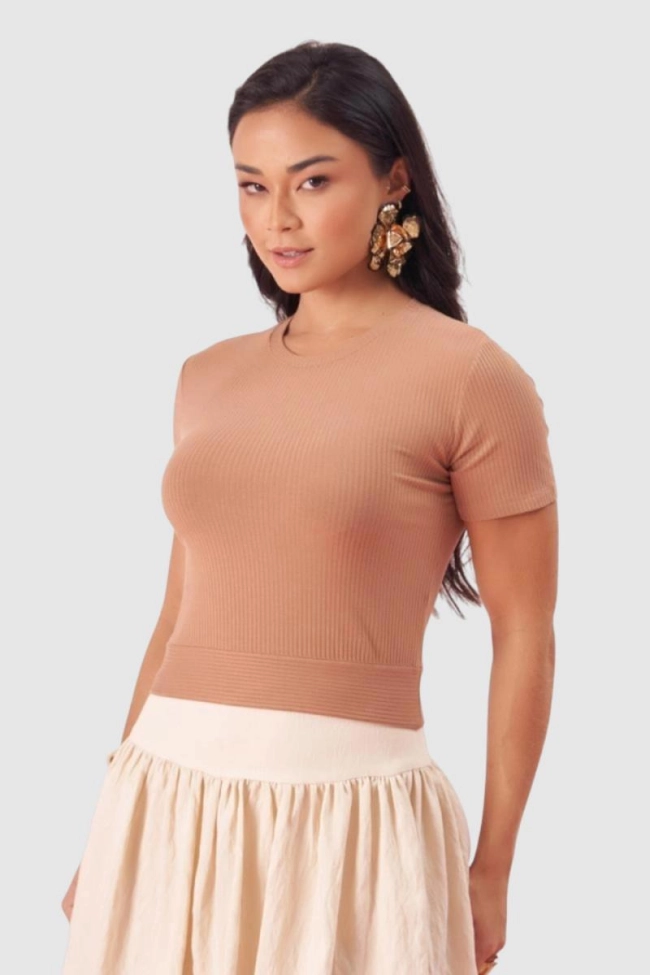 Produto Blusa Coqueta Manga Curta Lisa Feminino Mocha 