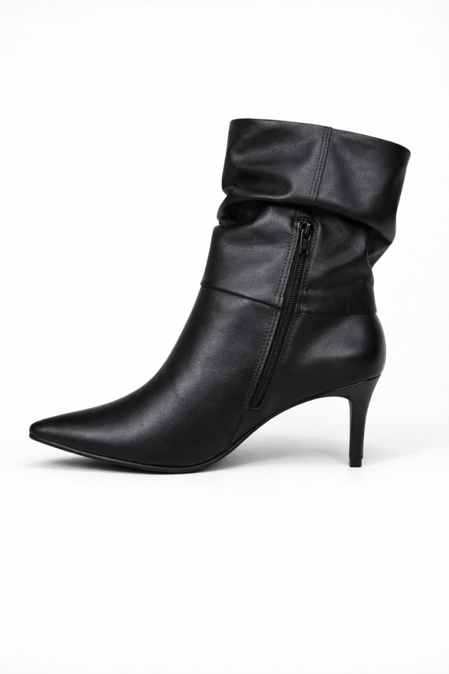 Bota Via Marte Couro Salto Fino Feminina Preta Produto Bota Via Marte Couro Salto Fino Feminina Preta