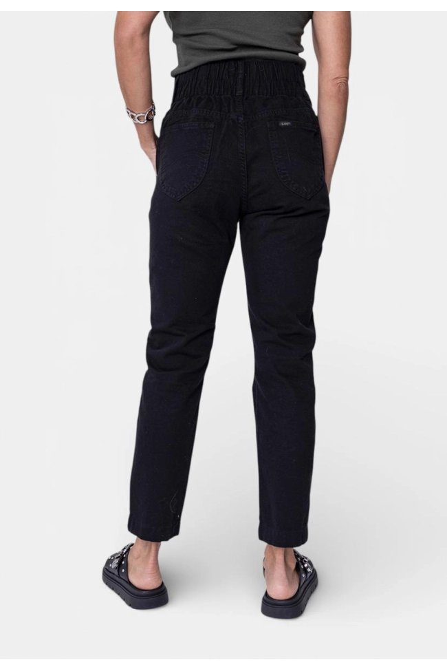 Produto Calça Lee Sarja Mom Feminina Preta