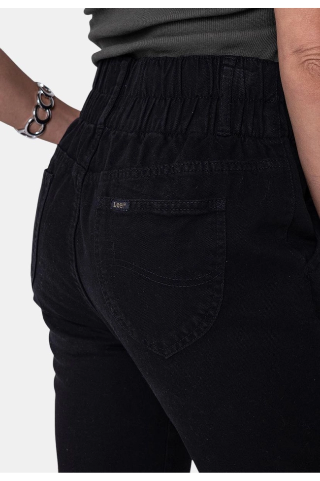 Produto Calça Lee Sarja Mom Feminina Preta