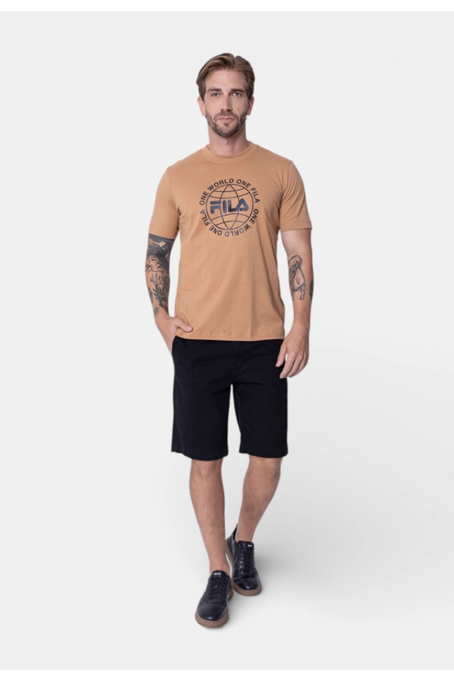 Camiseta Fila One World Manga Curta Masculina Caramelo Produto Camiseta Fila One World Manga Curta Masculina Caramelo