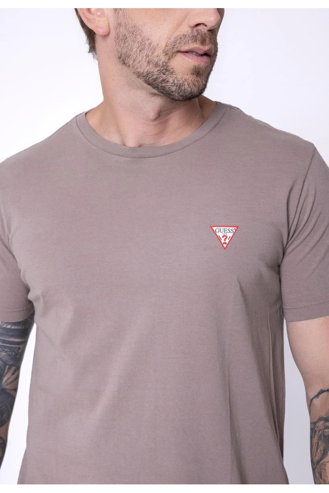 Produto Camiseta Guess Triangulo Masculina Bege