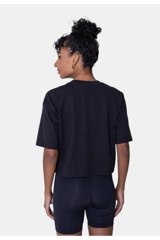 Produto Camiseta New Balance Cropped Small Logo Feminina Preta