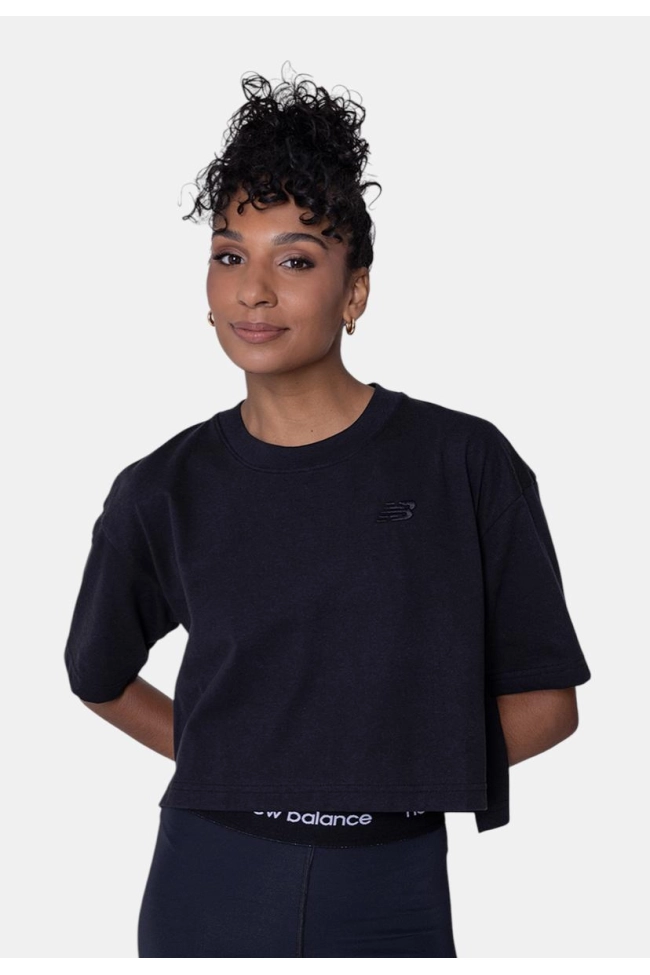 Produto Camiseta New Balance Cropped Small Logo Feminina Preta