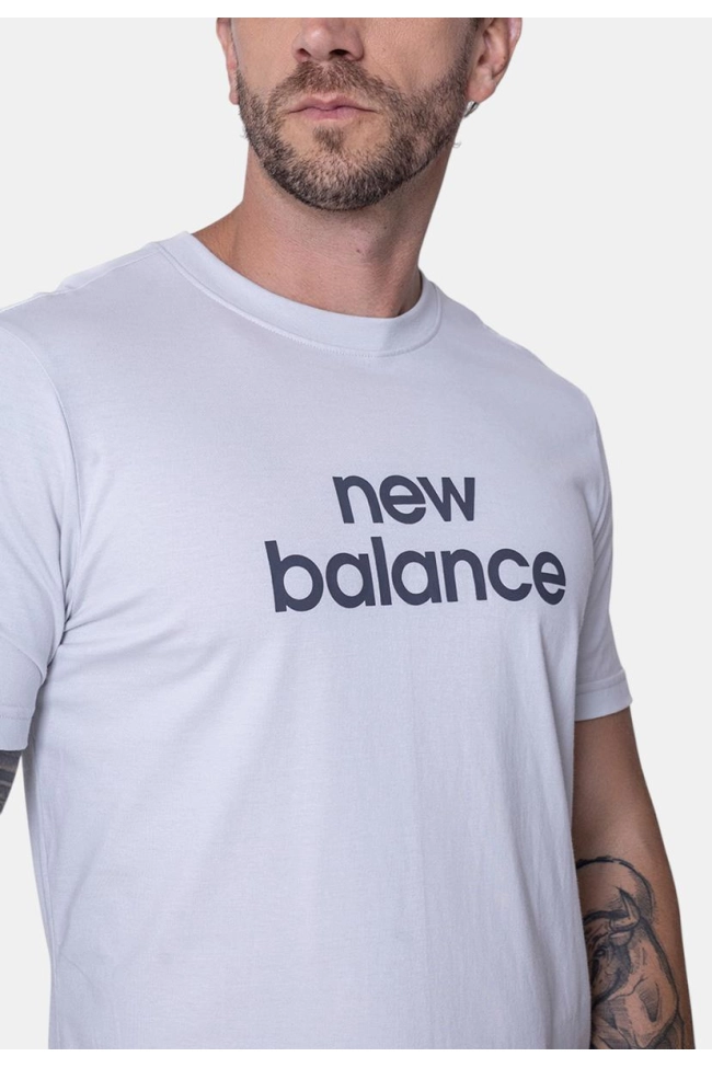Produto Camiseta New Balance Manga Curta Graphic Brand Masculina Cinza Claro