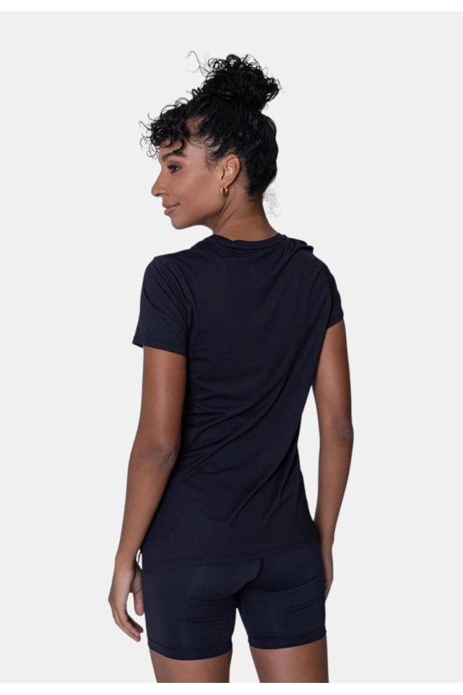 Camiseta New Balance Sports Essentials Feminina Preta Produto Camiseta New Balance Sports Essentials Feminina Preta