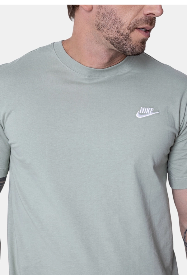 Produto Camiseta Nike Club Masculina Verde