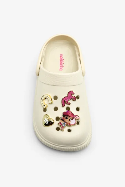 Babuche Feminina Molekinha Off White com Apliques Dourados Produto Babuche Feminina Molekinha Off White com Apliques Dourados