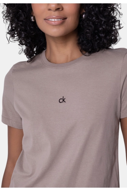 Baby Look Calvin Klein Feminina Cáqui Médio Produto Baby Look Calvin Klein Feminina Cáqui Médio