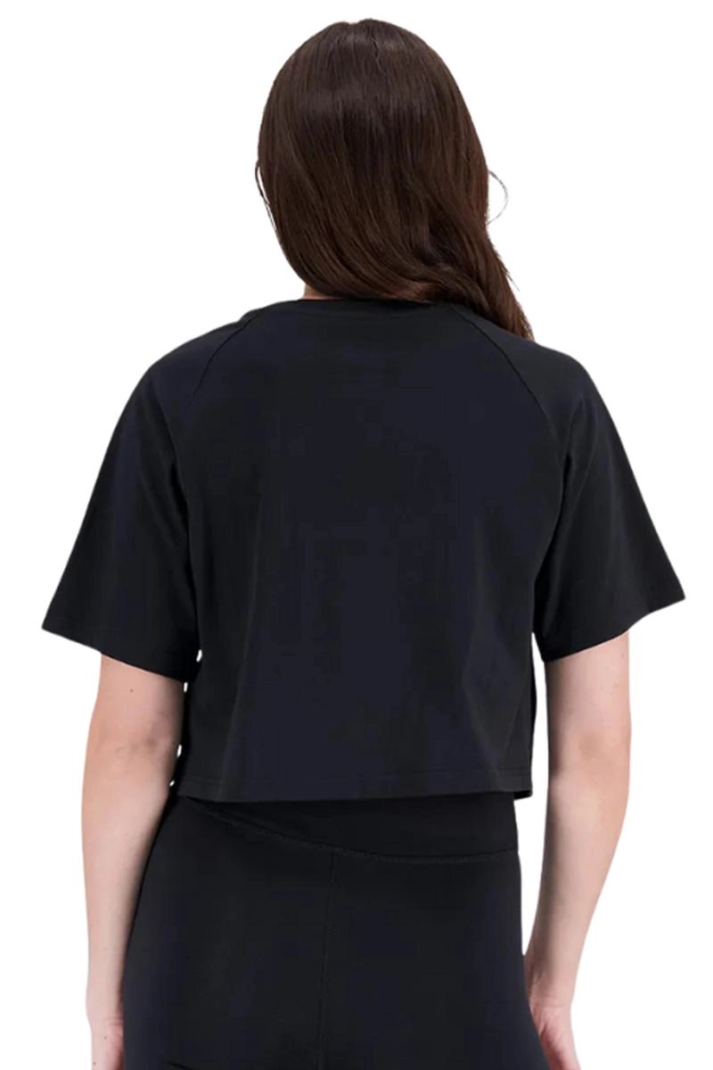 Blusa New Balance Cropped Essentials Feminina Preta