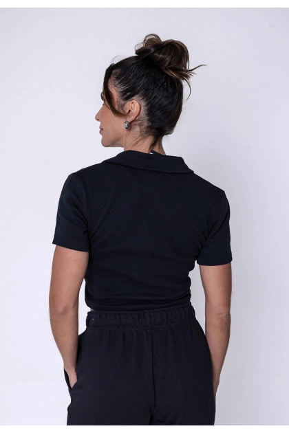 Produto Blusa Nike Cropped Gola Polo Feminina Preta