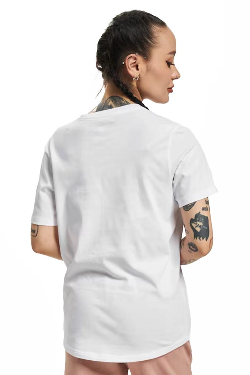 Blusa Nike Manga Curta Alongada Tee Club Feminina Branca