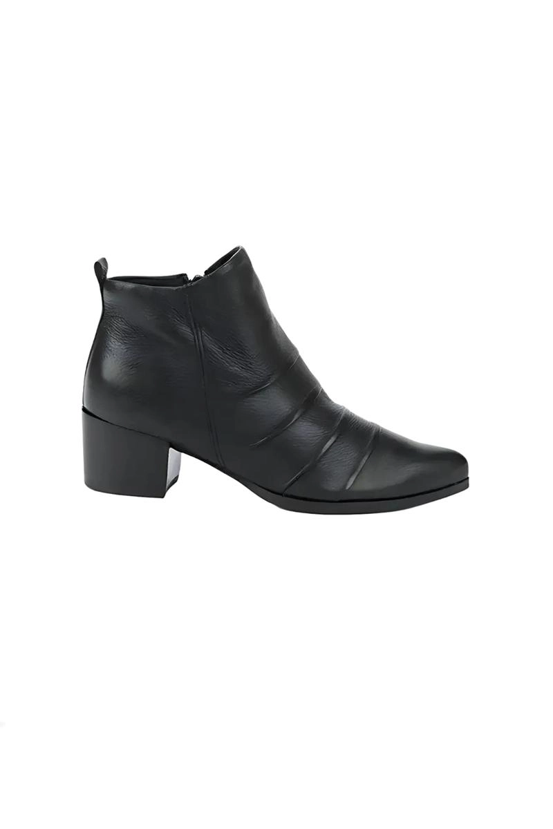 Bota Bottero Cano Curto De Couro Ziper Feminina Preta