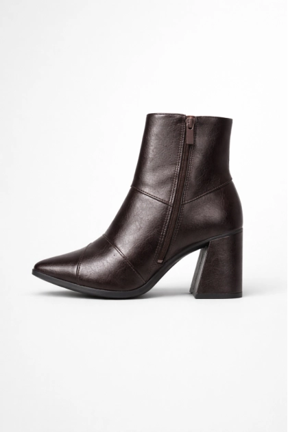 Produto Bota Dakota Cano Curto Bico Fino Salto Bloco Ristretto