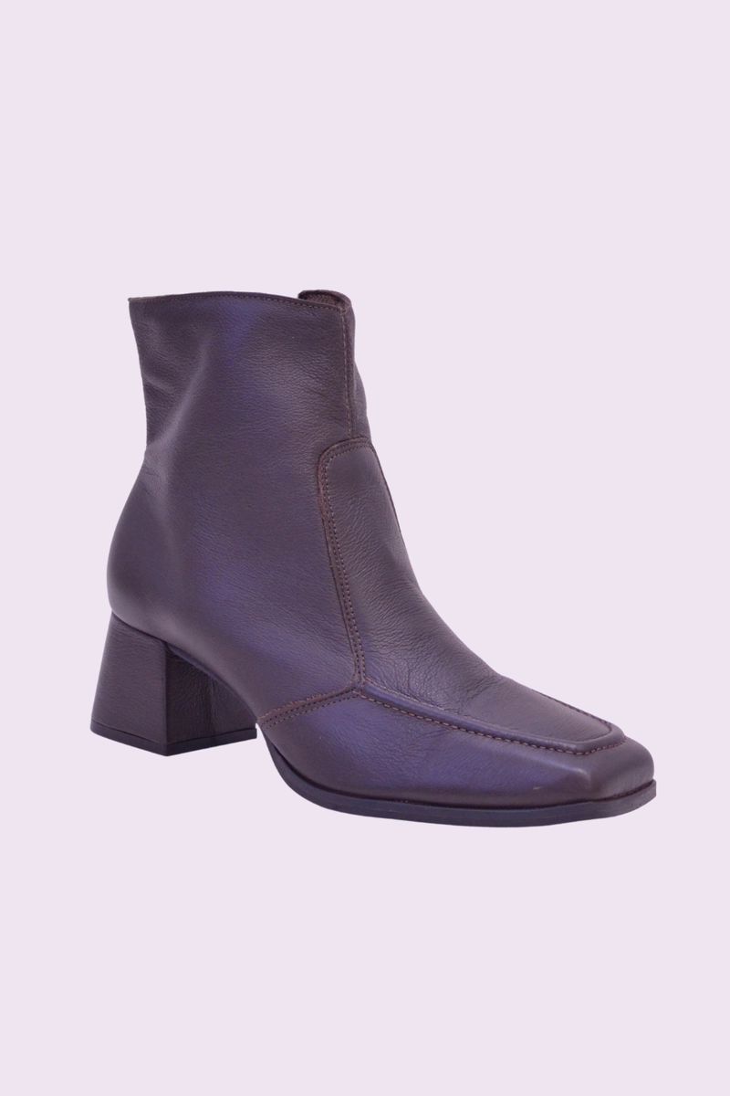 Produto - Bota Gabip Bico Quadrado De Couro Feminina Café
