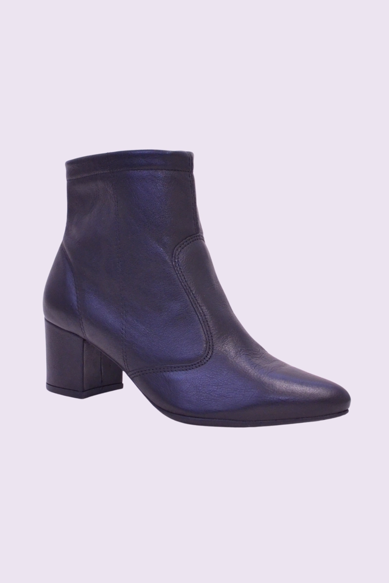 Produto - Bota Gabip Cano Curto De Couro Feminina Preta