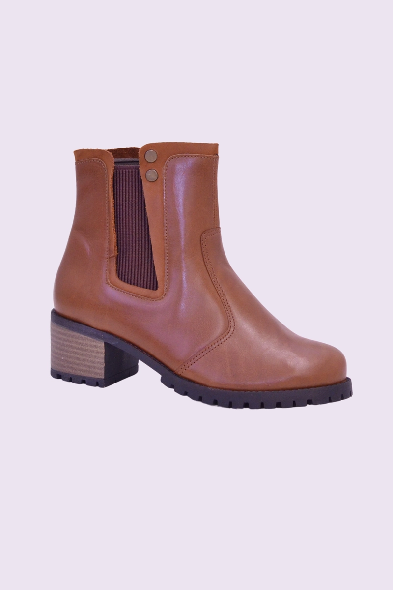 Produto - Bota Gabip De Couro Cano Médio Feminina Camel