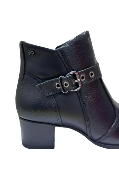 Bota Pegada Cano Curto Em Couro Com Detalhe Salto 5,5 Cm Preto Produto Bota Pegada Cano Curto Em Couro Com Detalhe Salto 5,5 Cm Preto