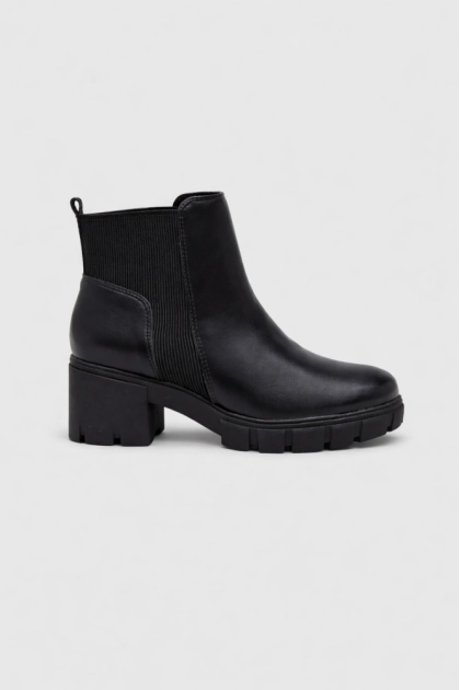 Bota Via Marte Chelsea Feminina Preta Produto - Bota Via Marte Chelsea Feminina Preta