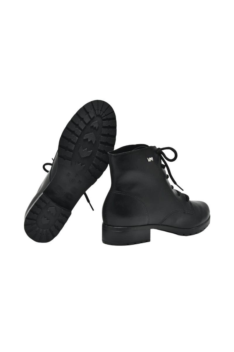 Bota Via Marte Coturno Baixo VM Metal Feminina Preta Produto Bota Via Marte Coturno Baixo VM Metal Feminina Preta