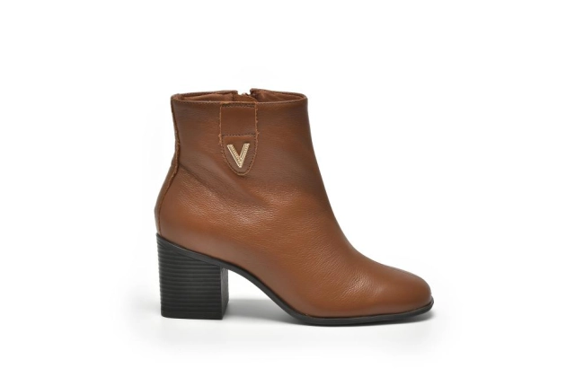 Bota Via Marte Couro Cano Curto Feminina Caramelo Produto Bota Via Marte Couro Cano Curto Feminina Caramelo