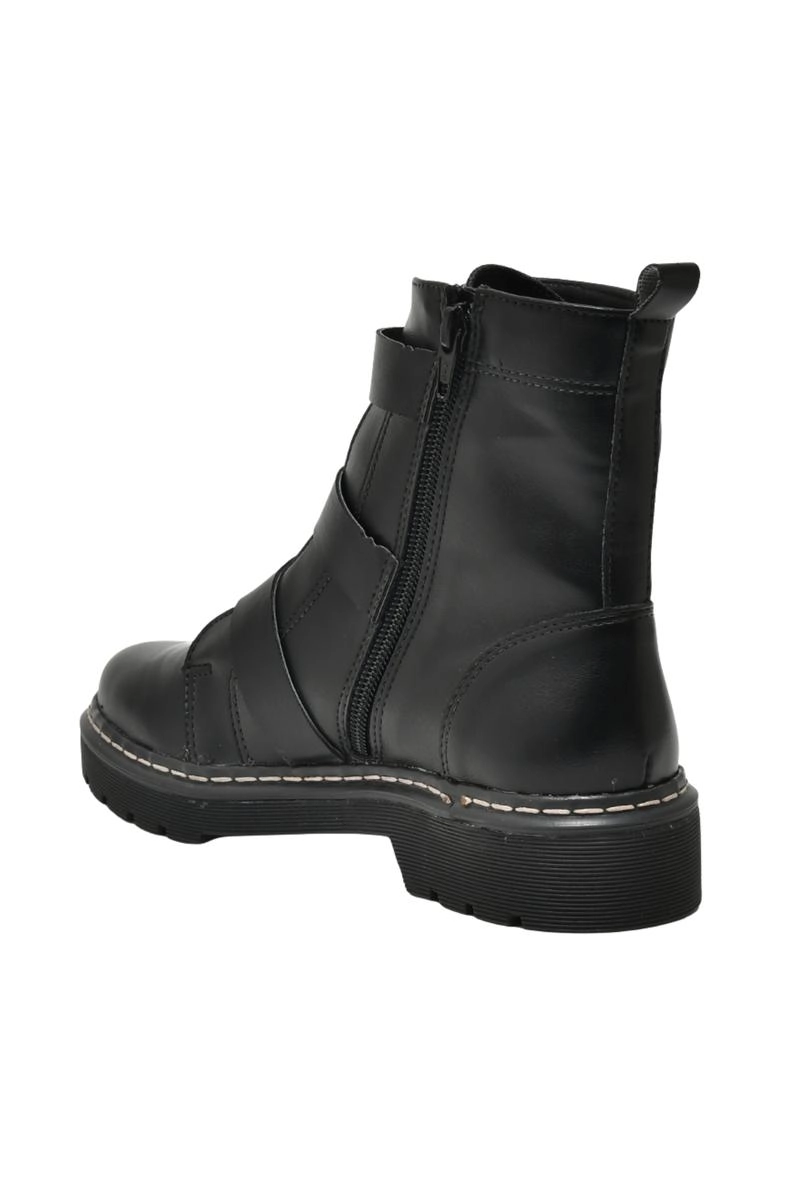 Bota Via Marte Tratorada Fivelas Prateadas Feminina Preta Produto Bota Via Marte Tratorada Fivelas Prateadas Feminina Preta