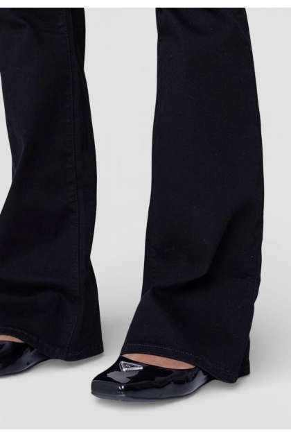 Calça Flare Levis Feminina Preta Produto Calça Flare Levis Feminina Preta
