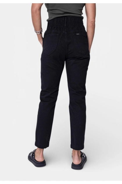Calça Lee Sarja Mom Feminina Preta Produto Calça Lee Sarja Mom Feminina Preta