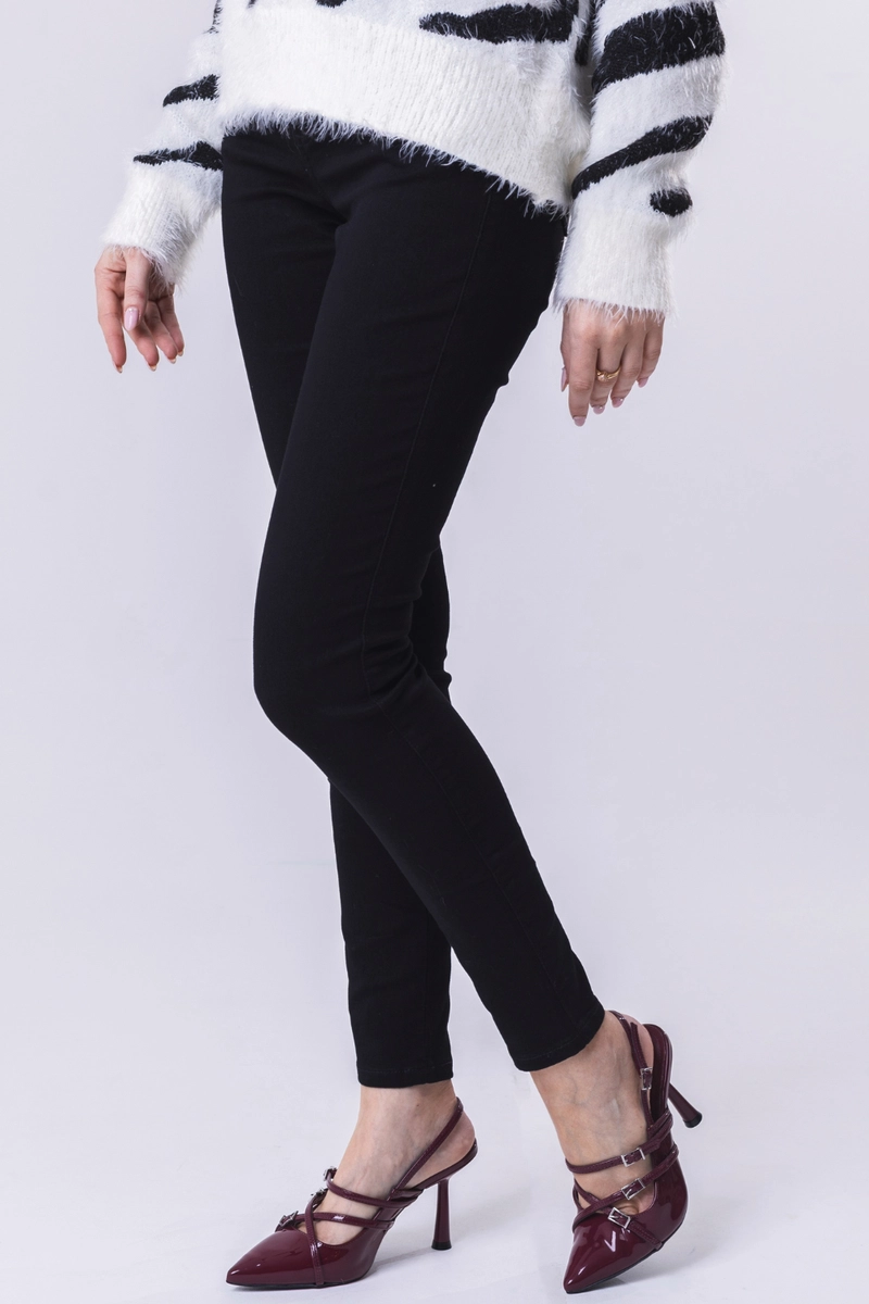 Produto - Calça Max Denim Sarja Feminina Preta