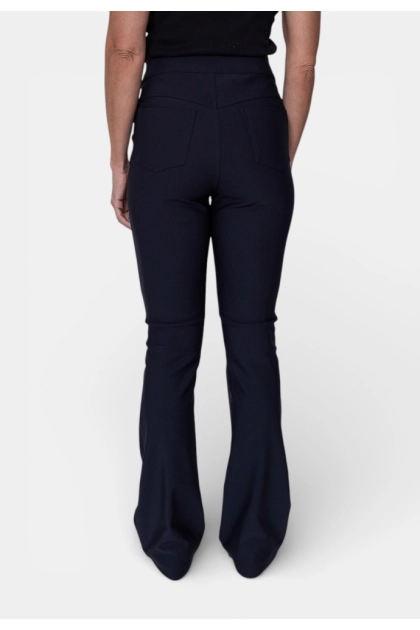 Calça Bonequim Flare Anatômica Feminina Preta Produto Calça Bonequim Flare Anatômica Feminina Preta