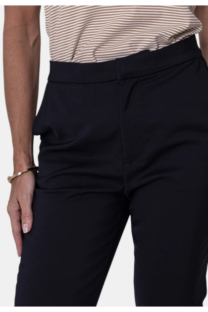 Calça Gabip Alfaiataria Feminina Preta Produto Calça Gabip Alfaiataria Feminina Preta