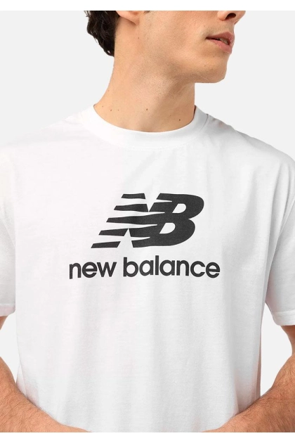 Camiseta New Balance Essentials Basic Masculina Produto Camiseta New Balance Essentials Basic Masculina