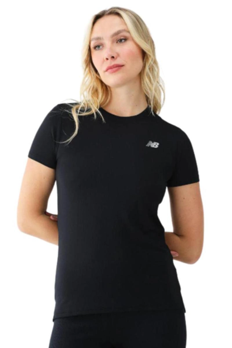 Camiseta New Balance Sports Essentials Feminina