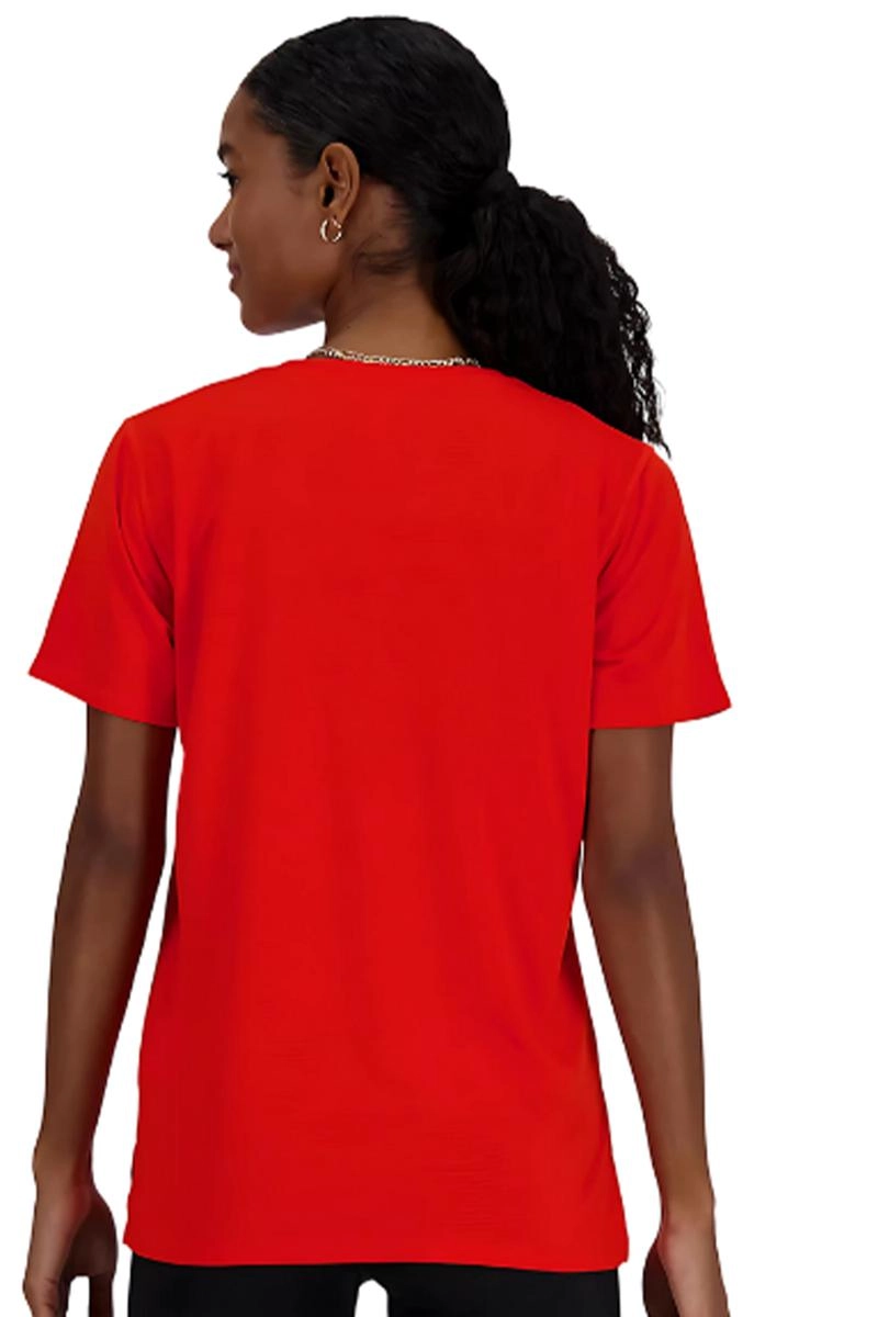 Camiseta New Balance Sports Essentials Feminina Vermelha 