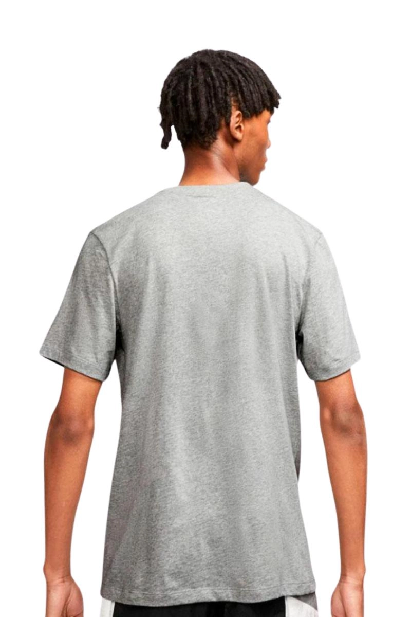 Camiseta Nike Club Masculina Cinza