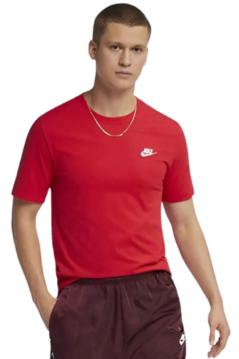 Camiseta Nike Club Masculina Vermelha