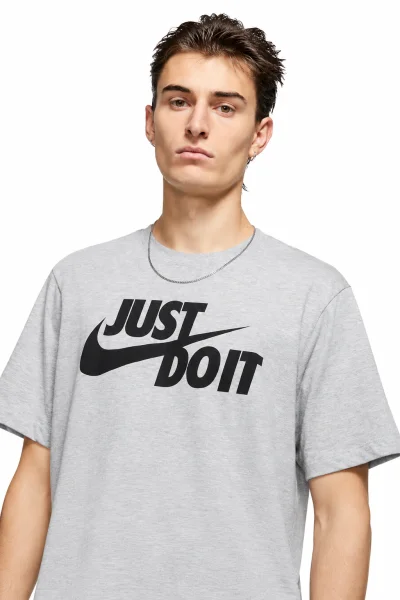 Camiseta Nike Just Do It Swoosh Masculina Cinza Produto Camiseta Nike Just Do It Swoosh Masculina Cinza