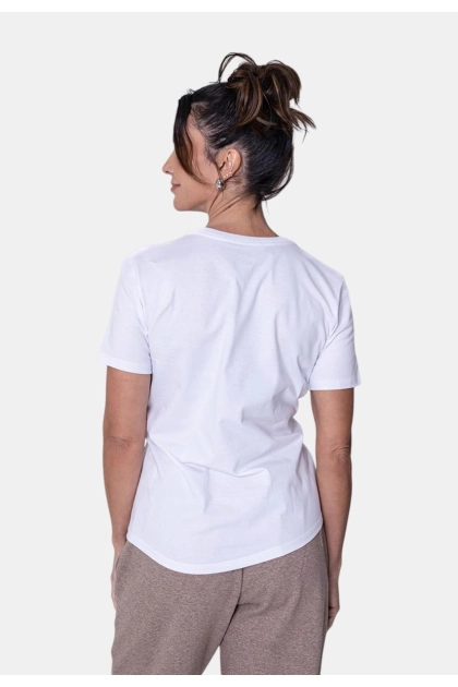 Camiseta Nike Manga Curta Sportswear Tee Club Feminina Branca Produto Camiseta Nike Manga Curta Sportswear Tee Club Feminina Branca