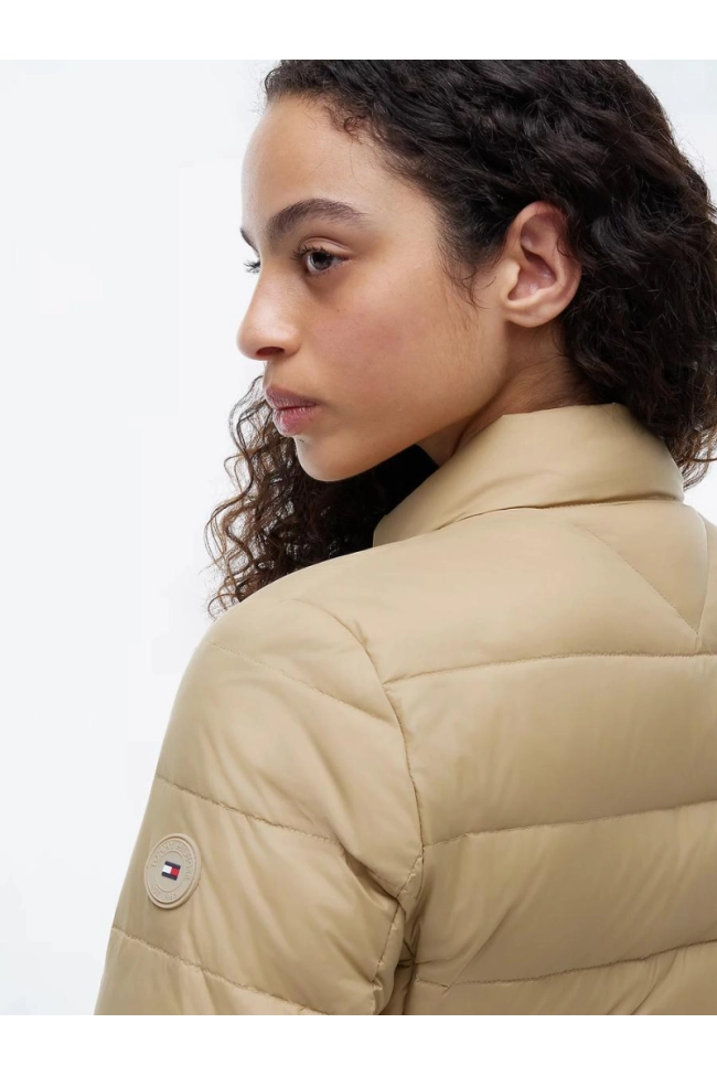 Jaqueta Tommy Hilfiger Down Packable Feminino Camel Produto Jaqueta Tommy Hilfiger Down Packable Feminino Camel