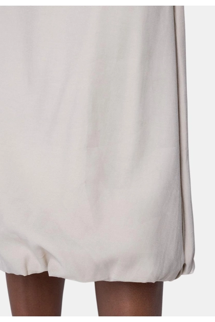 Saia Ellen One Midi Balonê Feminina Areia Produto Saia Ellen One Midi Balonê Feminina Areia