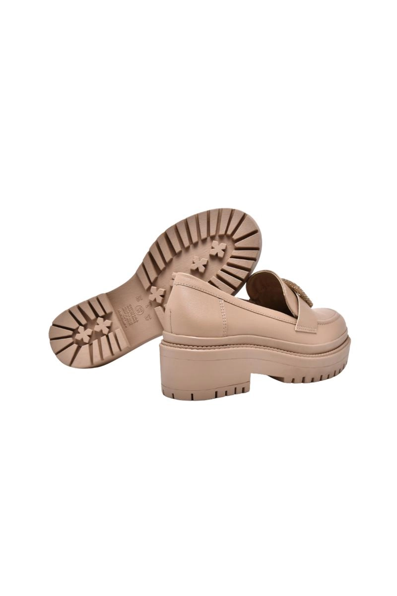 Sapato Via Marte Loafer Fivela Strass Brilhosa Feminino Frapuccino Produto Sapato Via Marte Loafer Fivela Strass Brilhosa Feminino Frapuccino