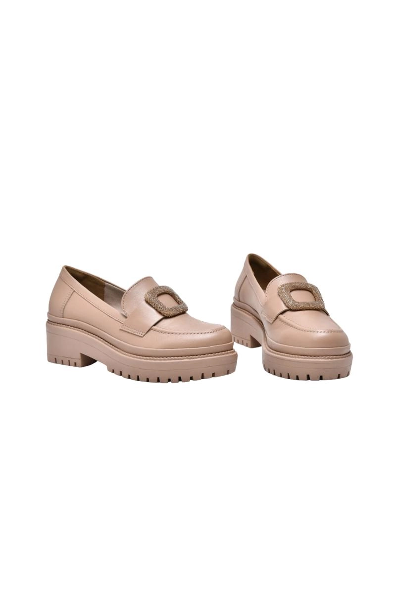 Sapato Via Marte Loafer Fivela Strass Brilhosa Feminino Frapuccino Produto Sapato Via Marte Loafer Fivela Strass Brilhosa Feminino Frapuccino