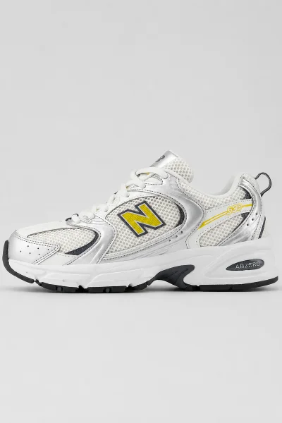 Tênis New Balance Unissex 530 Prata e Amarelo Produto Tênis New Balance Unissex 530 Prata e Amarelo