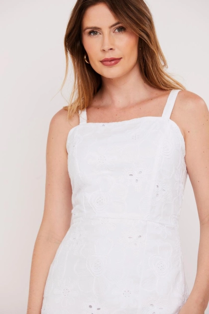 Vestido Aishty Curto Sem Manga Feminin Off White Produto Vestido Aishty Curto Sem Manga Feminin Off White