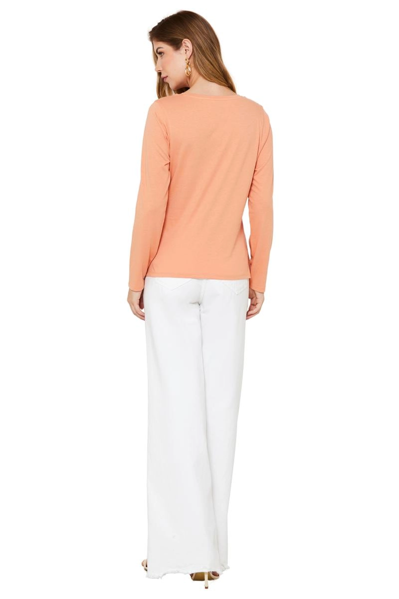 Blusa Aishty Básica Manga Longa Gola V Feminina Laranja Claro