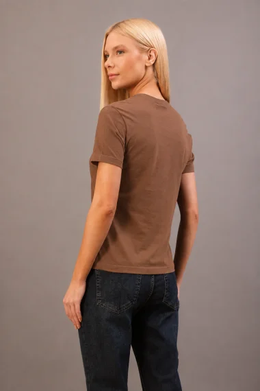 Blusa Calvin Klein Manga Curta Feminino Marrom Blusa Calvin Klein Manga Curta Feminino Marrom