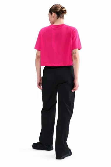 Blusa Nike Manga Curta Algodão Essential Feminino 