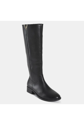 Bota Feminina Montaria em Couro Preto Via Marte Bota Feminina Montaria em Couro Preto Via Marte