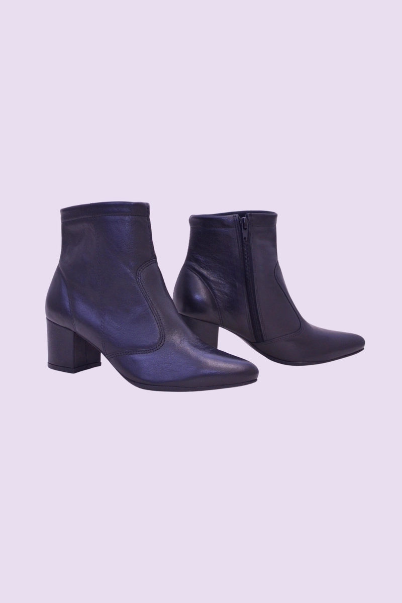 Bota Gabip Cano Curto De Couro Feminina Preta Bota Gabip Cano Curto De Couro Feminina Preta
